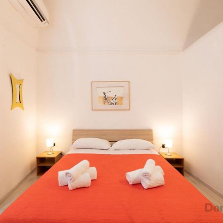 Villari Guest House By Domusextra Naples Exterior photo
